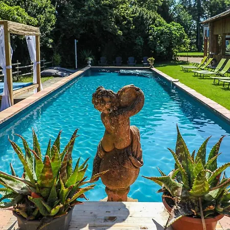 Le Manoir Du Thouron 3*