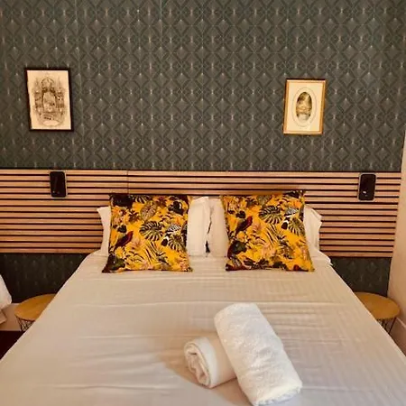 Le Manoir Du Thouron Saint-Sulpice (Oise)