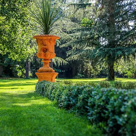 Le Manoir Du Thouron 3*