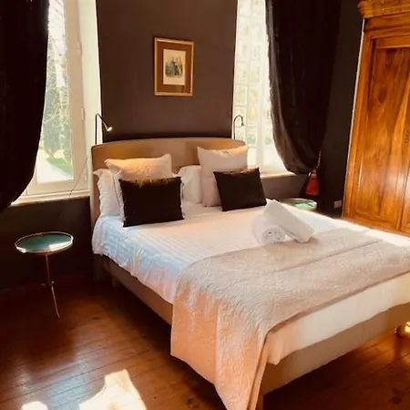 Гостевой дом Le Manoir Du Thouron