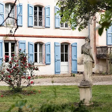 Le Manoir Du Thouron Гостевой дом