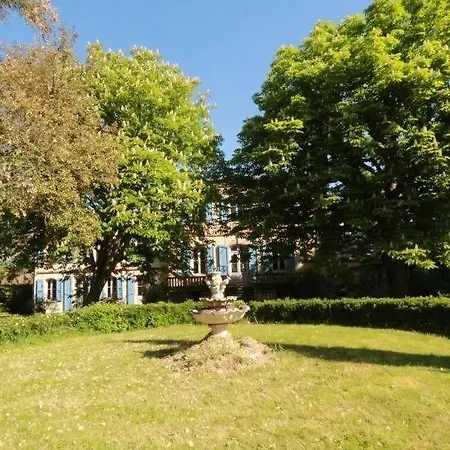بيت ضيافة Le Manoir Du Thouron