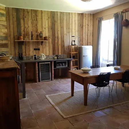 Le Manoir Du Thouron 3*