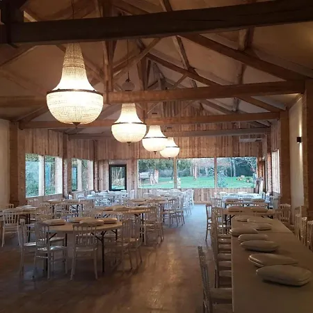 Le Manoir Du Thouron بيت ضيافة Saint-Sulpice (Oise)
