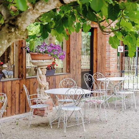 Le Manoir Du Thouron Saint-Sulpice (Oise)