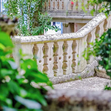 Le Manoir Du Thouron بيت ضيافة Saint-Sulpice (Oise)